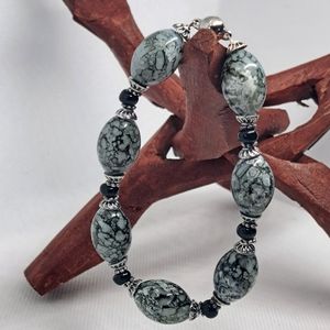 7" Glass Crackle Bracelet